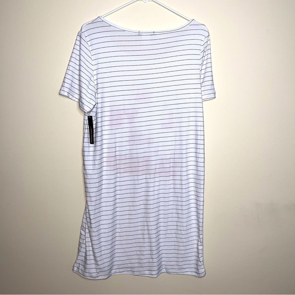 Not A Morning Person “In Love With Sleep” Striped Sleep Shirt NWT Size Medium - Picture 2 of 5